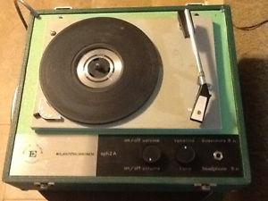 Vintage Electrohome record players turntable!!