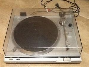 Vintage Sony PS-T22 record player turntable!!