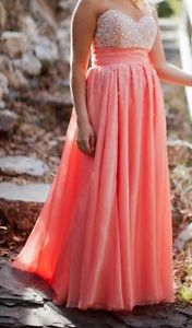 Wanted: Grad dress
