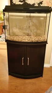 36 Gal Bowed front fish tank w/ stand + accesories