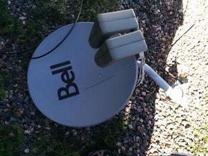 Bell Satellite Dish w/dual head & switch