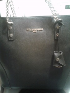 Brand new purse $150