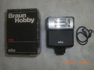 Braun Hobby 17B Camera Shoe Mount Flash Unit with Cable