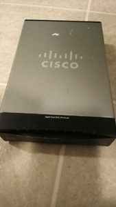 Cisco gigabit dual WAN VPN router Cisco RV042G