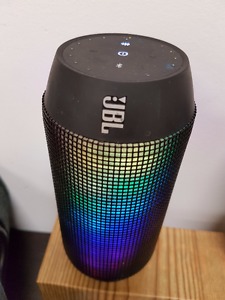 JBL Pulse bluetooth speaker