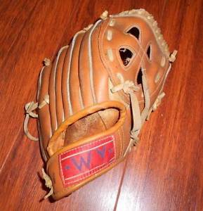 Leather baseball glove 11''