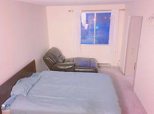 Move in 1bedroom  Pembina end of March for free! Near U