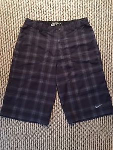 Nike Golf boys large shorts - like new