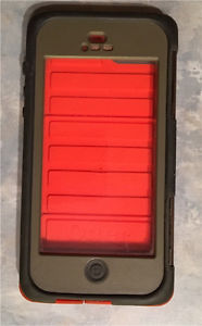 Otterbox Armour Case - iPhone 5S