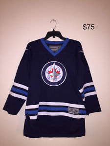 Signed winnipeg jets jersey with tags