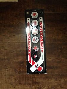 Team Canada hockey stick set & NHL hockey stick set