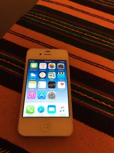 Telus iPhone 4s in good condition available white