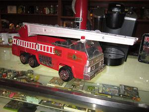 Vintage  Diecast TONKA Firetruck For Sale