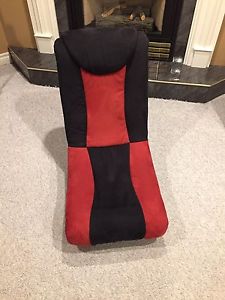 Wanted: Small Red & Black foldable recliner