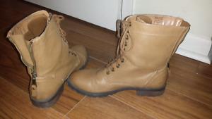 Boots size 8