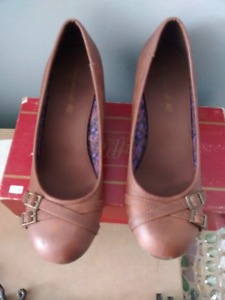 Brown wedge heels