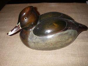 CARVED DUCK DECOY - CANADIAN