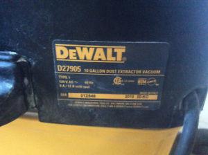 Dewalt Dust Extracting Vacuum