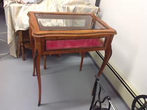 Display cabinet and Repro child size highchair