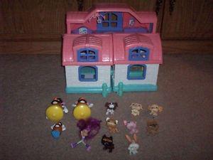 Fisher Price Little People House 2 and misc