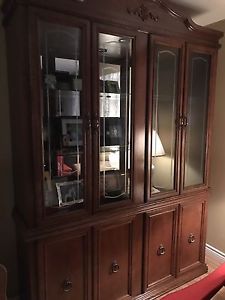 For Sale dinning room buffet and hutch