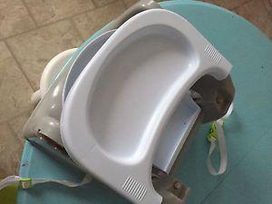 Portable booster seat