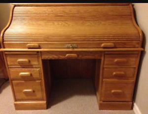 Wanted: Wanted: roll top desk oak or other solid wood.