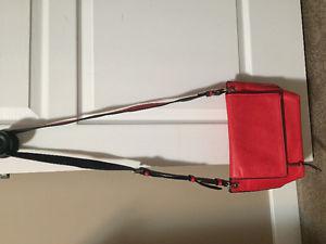 Women's cross body purse