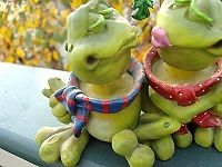 for the frog collector!! kissing frogs