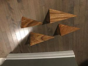 4 wooden angled shelves