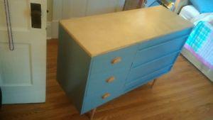6 drawer dresser, blue
