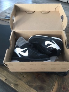 ***BRAND NEW BABY BOY NIKE SHOES***