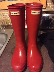 Kids Hunter Boots and insulated Hunter Socks