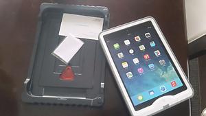 Lifeproof Nüüd case (iPad Air)