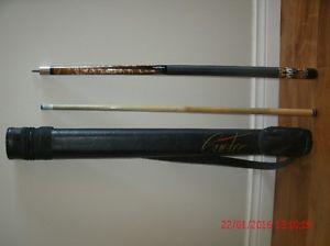 POOL CUE & LEATHER CASE