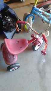 Radio Flyer Tricycle with Basket & Folds for