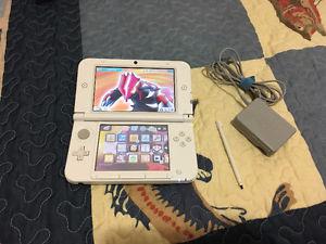 Selling Mint Pikachu 3DS XL