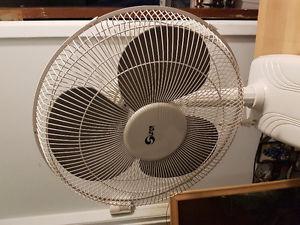 Tabletop fan