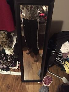 Wanted: Stand up mirror