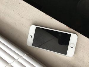 White 16GB iPhone 5S On Telus or Koodo