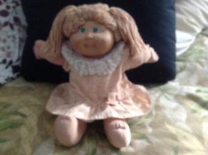 Xavier Roberts signature cabbage patch doll