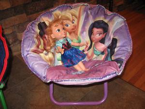 girls chair with doll