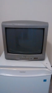 sanyo colored television for sale