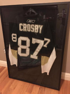 Autographed sidney Crosby jersey with shadow box