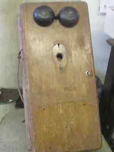 CIRCA s NORTHERN ELECTRIC WOOD WALL PHONE $40 FOR PARTS