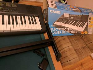 Casio Electronic Keyboard CTK-