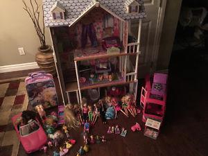Doll house, barbies and more