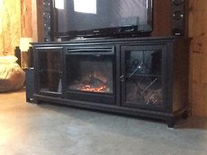 Electric fireplace / Media Stand