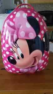 Heys Minnie Mouse rolling suitcase