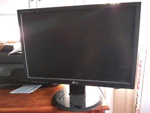 LG 20 inch wide computer monitor